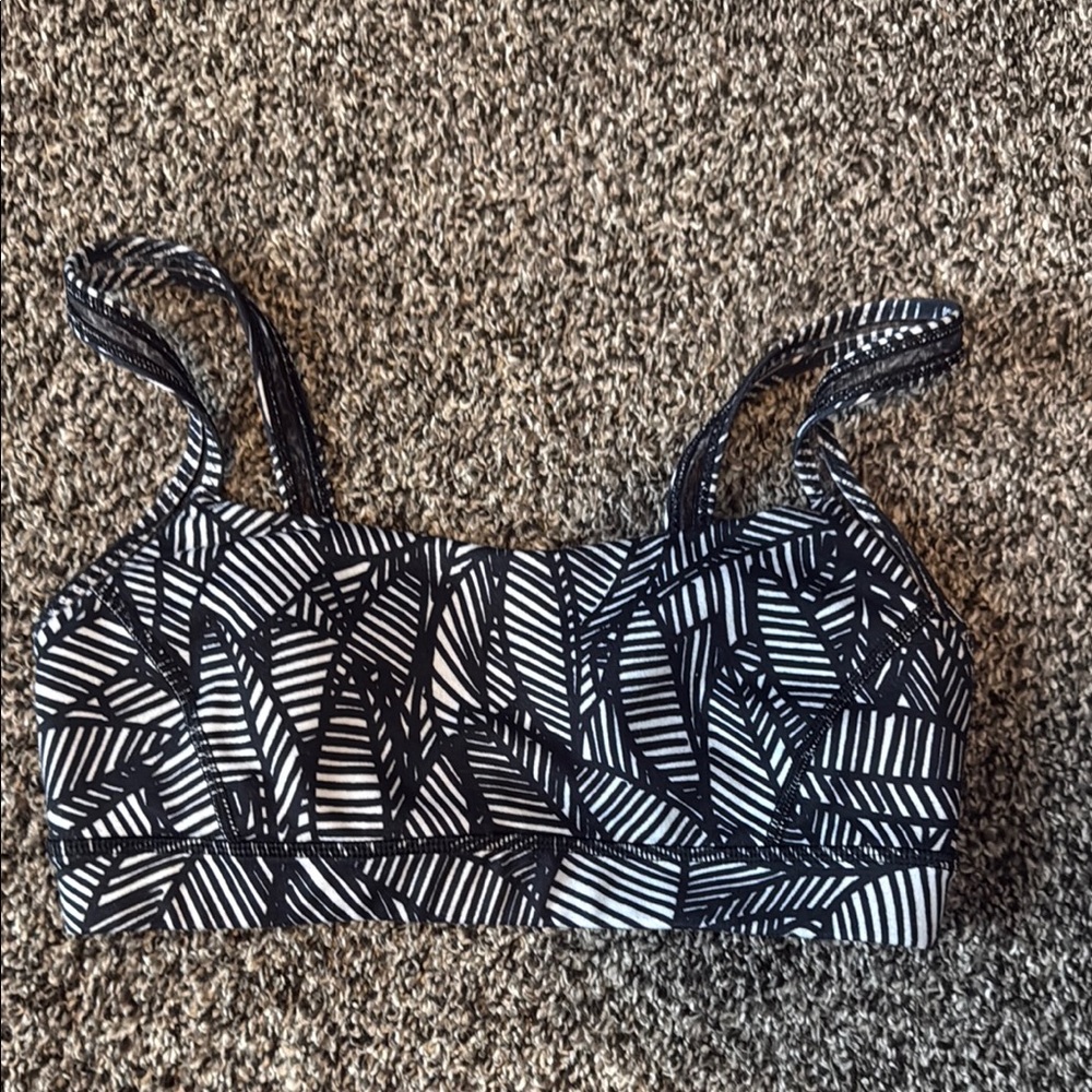 Lululemon Black and White Leaf Pattern Sports Bra